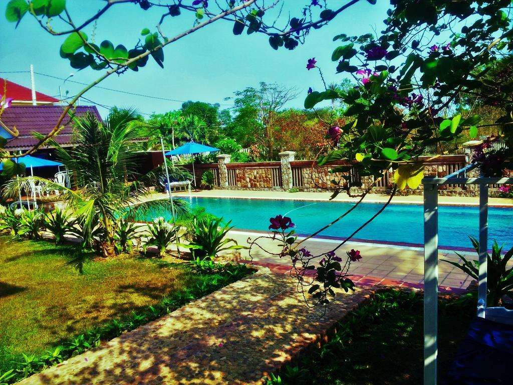 Au Paradis Bleu كِب المظهر الخارجي الصورة